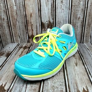 NIKE DUAL FUSION LITE